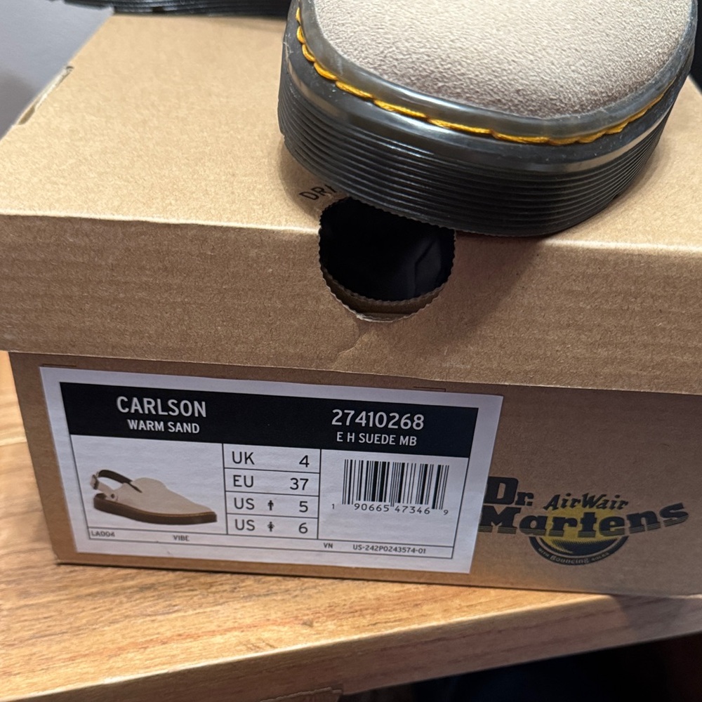 Dr. Martens Kids Beige Buckle Boots - Picture 5 of 5